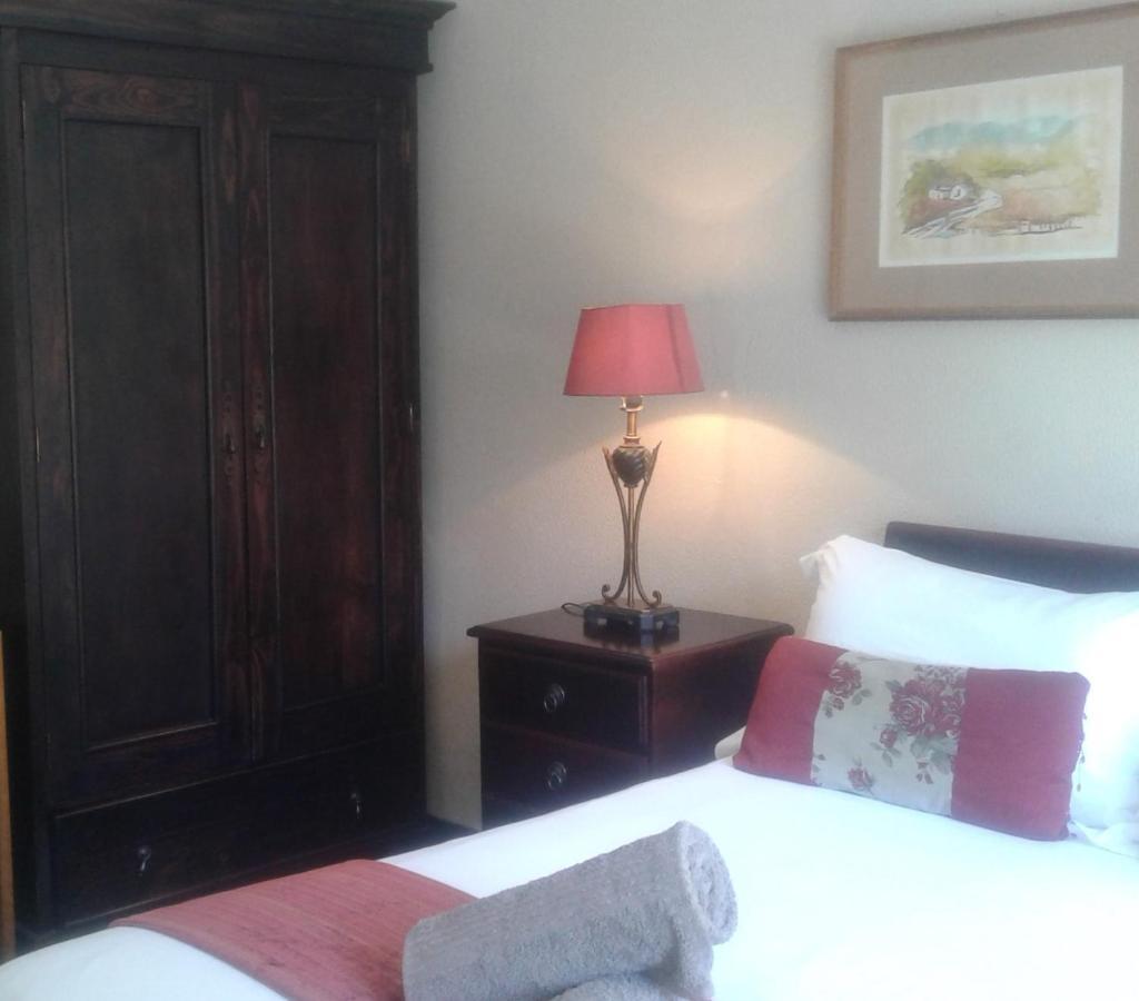 The Historic Hogsback Inn Exterior foto